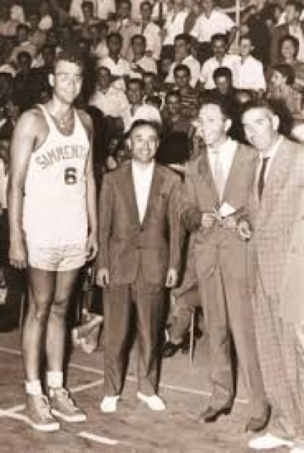 George Bon Salle, occhialuto straniero del Simmenthal, vincitore del Torneo delle Rose nel 1957.